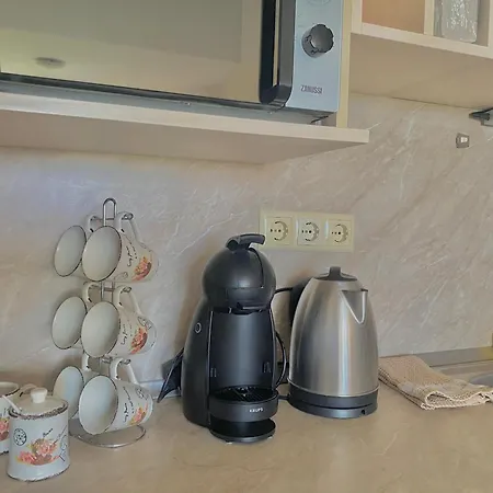 In Complex Atia شقة *