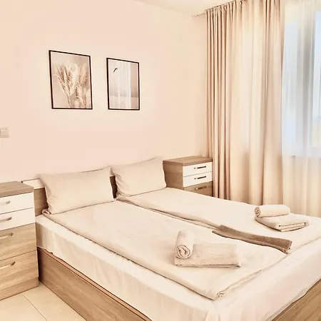 In Complex Atia تشيرنوموريتس