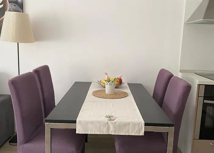 In Complex Atia 아파트