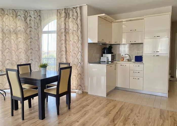 아파트 In Complex Atia