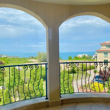 Апартамент In Complex Atia *