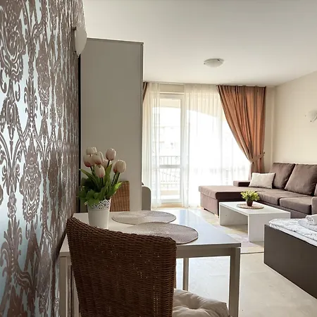 Apartament In Complex Atia