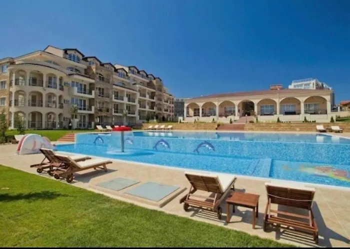 In Complex Atia Tchernomorets