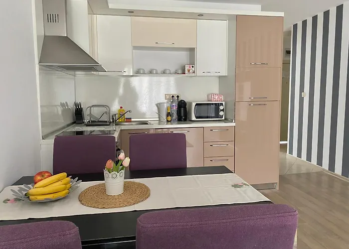 Appartement In Complex Atia *