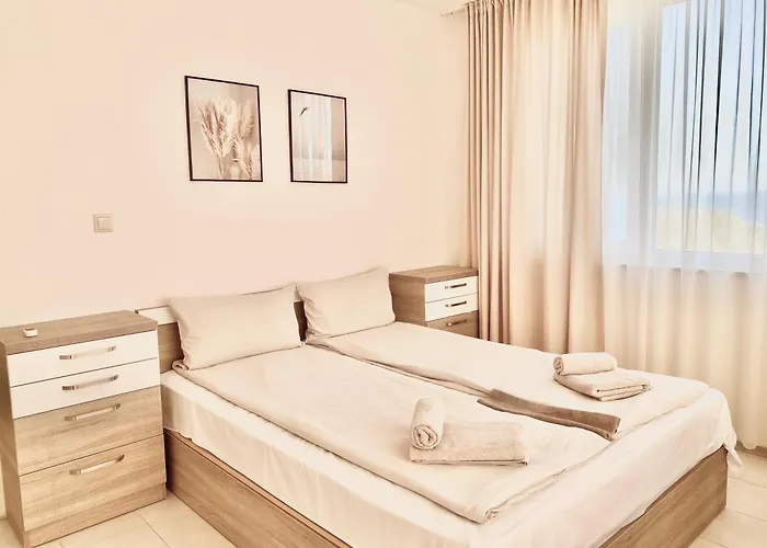 In Complex Atia Tchernomorets