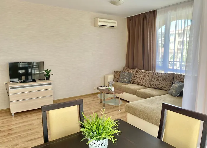 In Complex Atia Tchernomorets